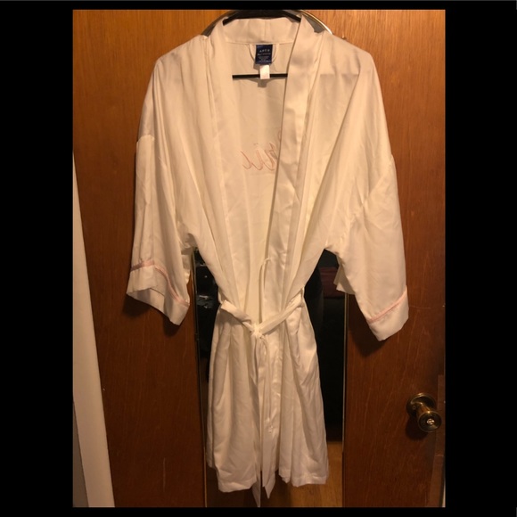 Bride Robe - Picture 2 of 3